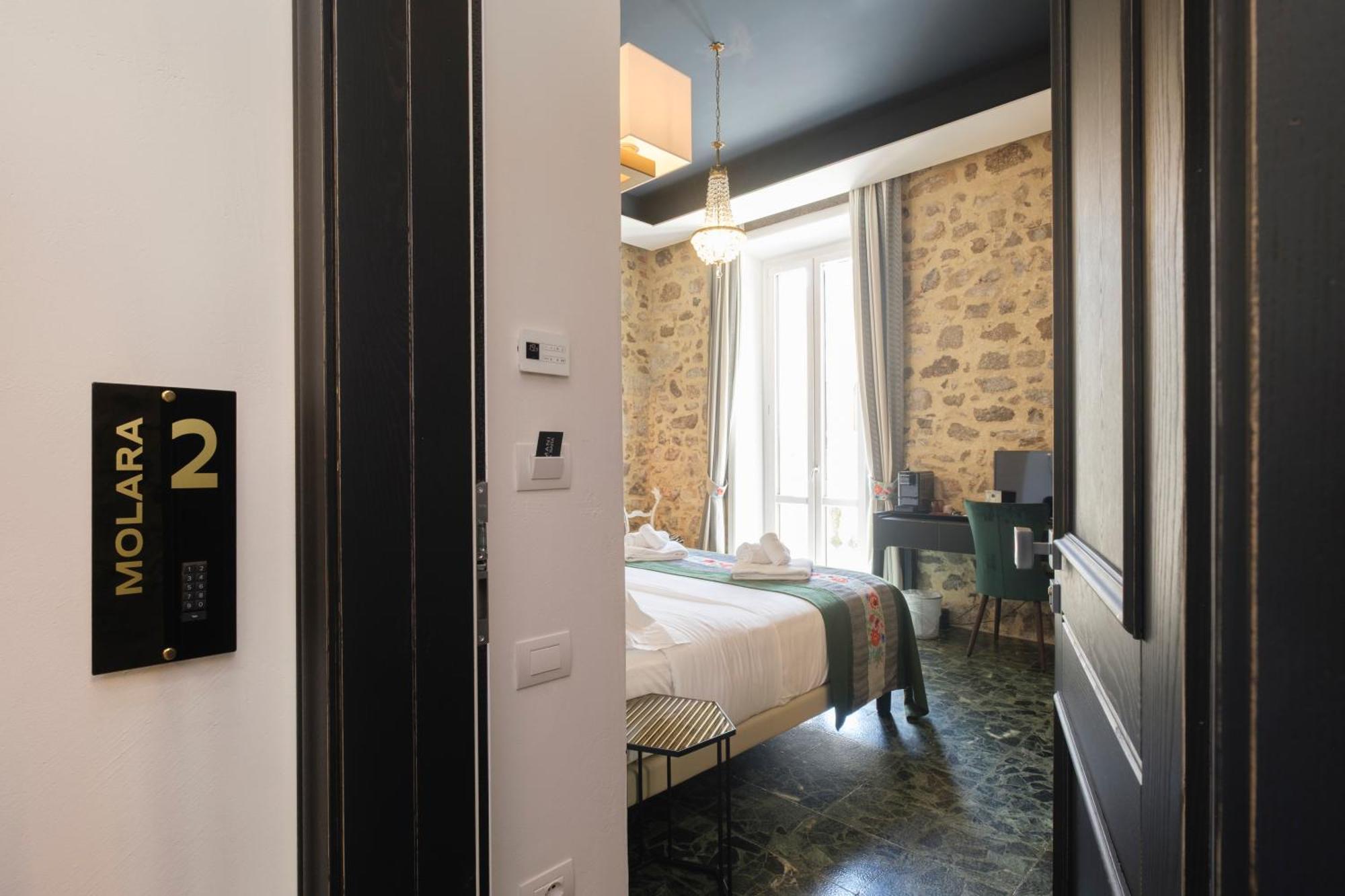 Kemani Villa Sara Olbia Room photo